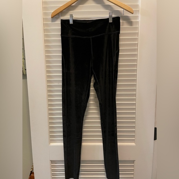 Velvet Leggings by Urban Savage - Picture 2 of 3